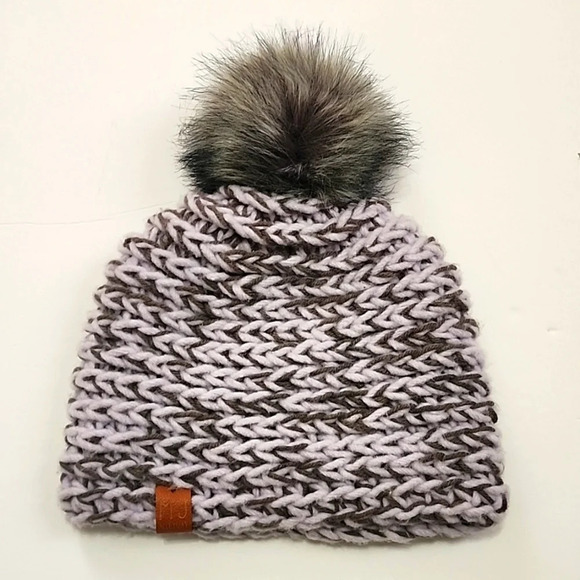 MJ Alleyway Accessories - MJ Alleyway Womens/Unisex Pale Plum & Grey Wool Knit Hat Faux Fur Tassel Winter